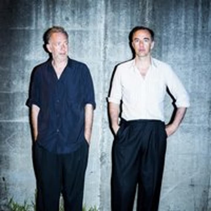 2ManyDJs