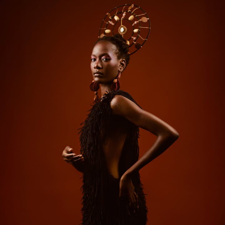 LENNA BAHULE