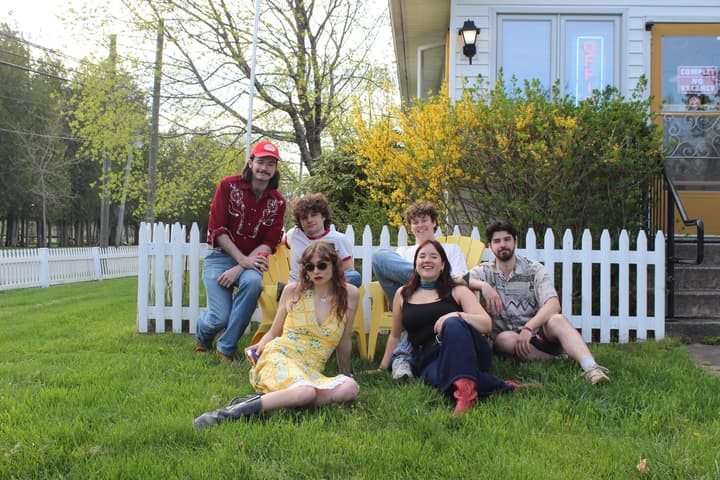 FEMME FOLK/COUNTRY/ROCK